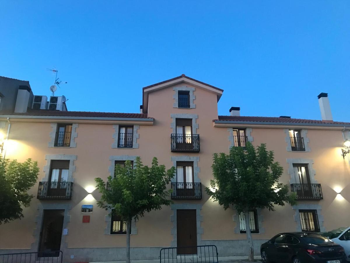 Apartamentos Turisticos Escorraladas Бальтанас Экстерьер фото